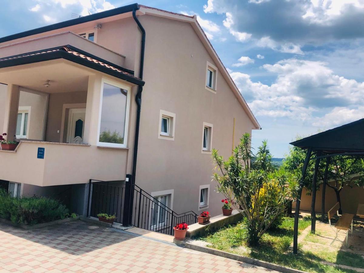 Apartments Zdenka Labin  Exterior photo